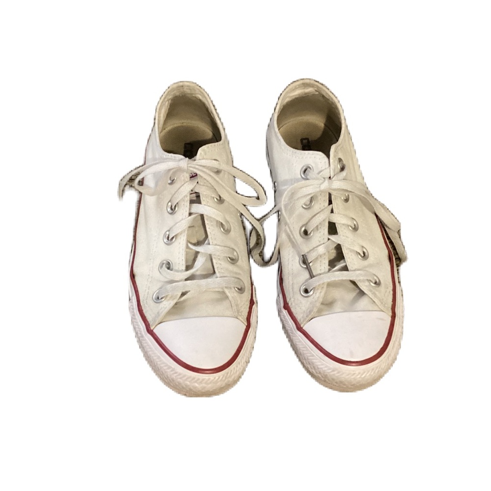 Classic Converse low top. Size 5